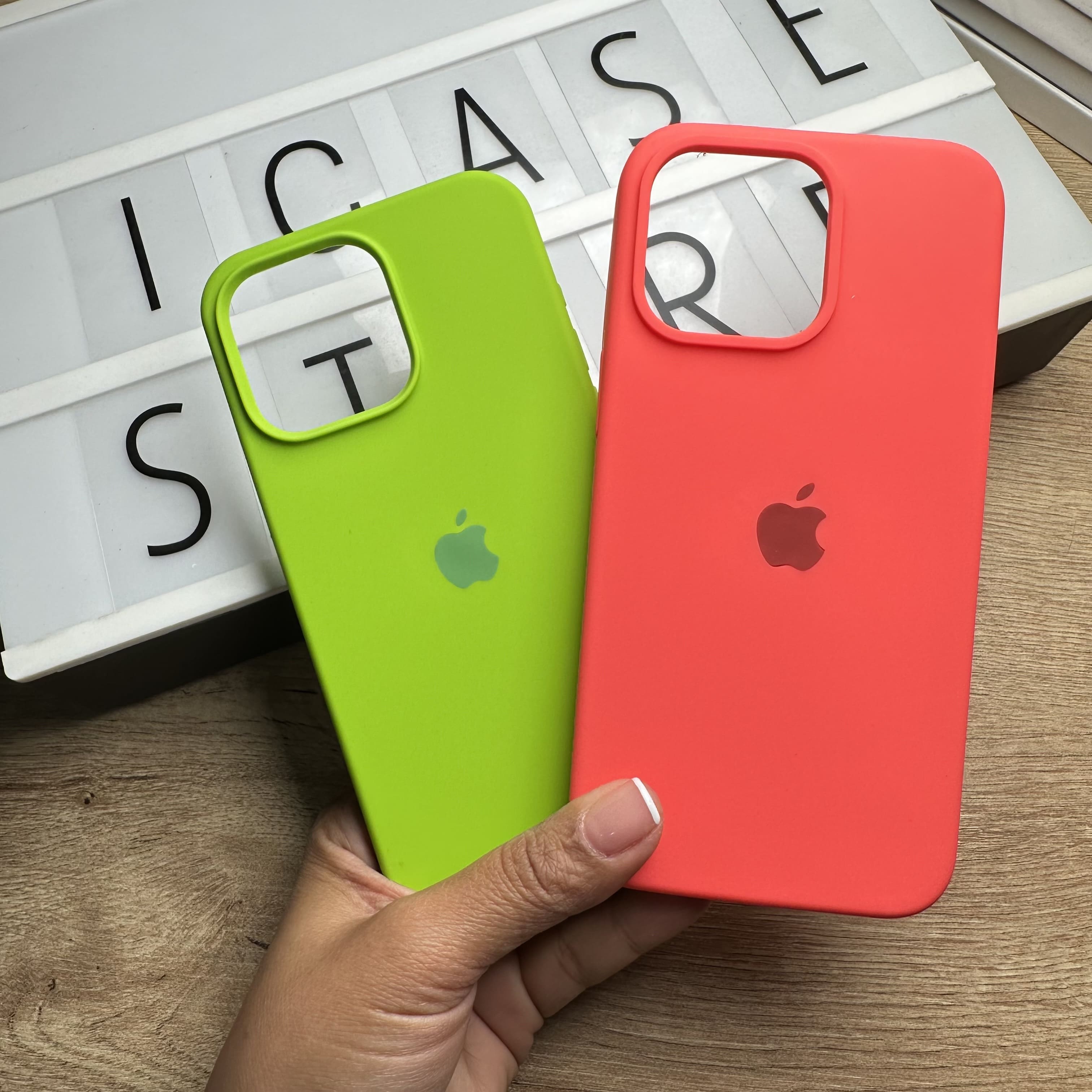 Silicone Case Unicolor iPhone 15